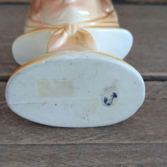 Vtg 3.75" Mini Lady Head Vase Mustard Yellow Hooded Scarf Japan Matching Dress - Picture 9 of 11